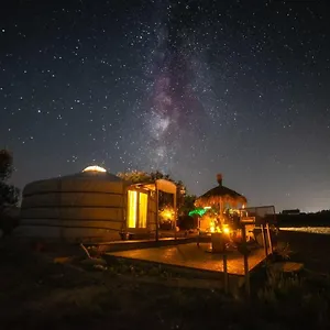 2 Cuori E 1 Yurta Glamping In Tuscany Glamping Asciano